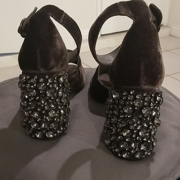 💕JOIE💕 Lafayette Velvet Heel Sandal In Coal - Picture 14 of 16